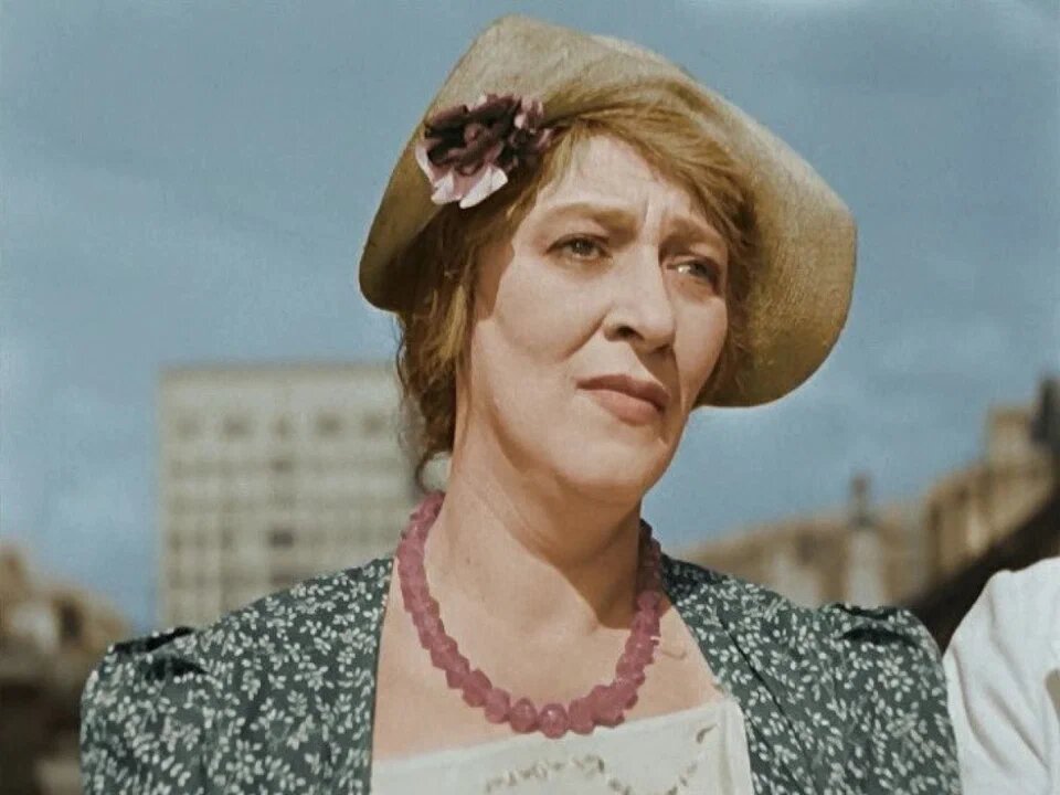 Секреты счастья от Раневской: пять универсальных советов для жизни