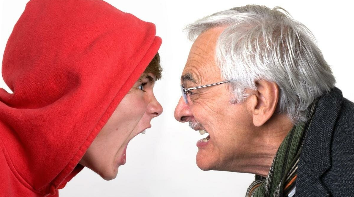 Конфликт поколений: как найти общий язык в семье?