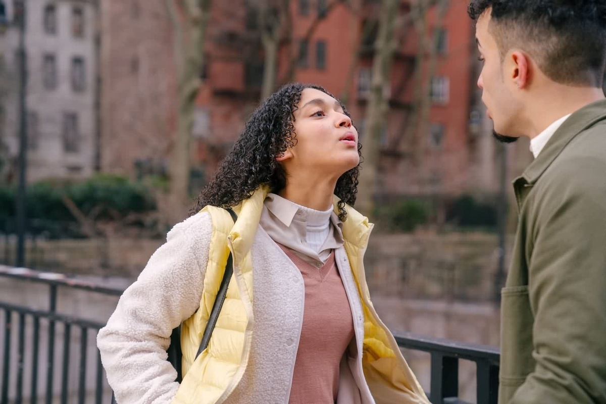 Мягкие манипуляции: как распознать и противостоять